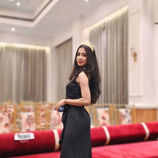 ?ISHITA SINGH THAKUR?