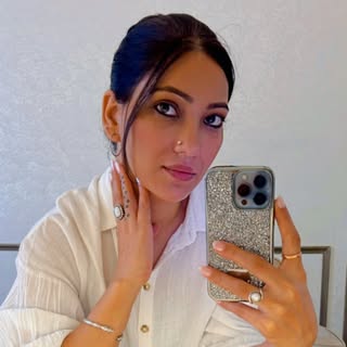 MEERA•MAHANT ( मीरा महंत )