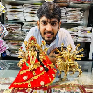 Laddu Gopal Mukut/sringhar