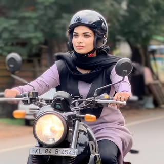 Thasni___thaaz ?‍♀️