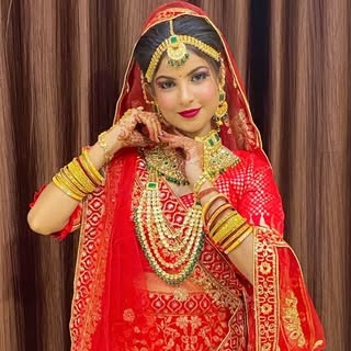 ?A N A M I K A  D A S?