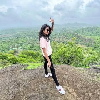 Profile photo of kajal parmar 🔵