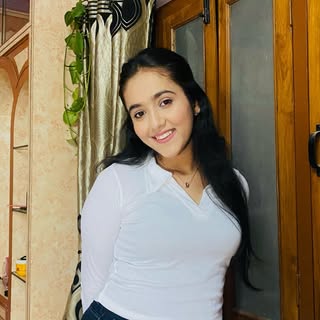 Simran ladwani