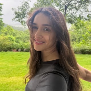 Profile photo of Shraddha ✶