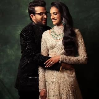 ✨TEAM.PVSINDHU✨{NOTICED/MET}