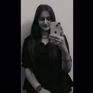 Dᴇvᴀɴsнι Sнᴀʀмᴀ♡
