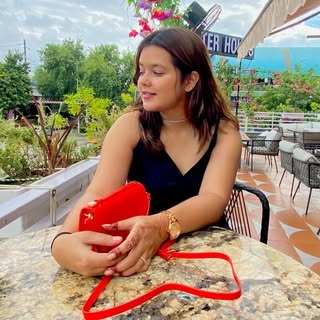 Vartika Kholiya
