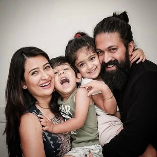 Worldwide Yash Girls fans™