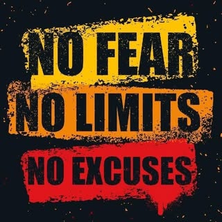 F A M A U S  M O D E L S